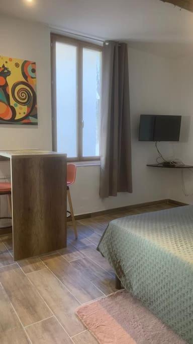 Grands Buffets Appartement *